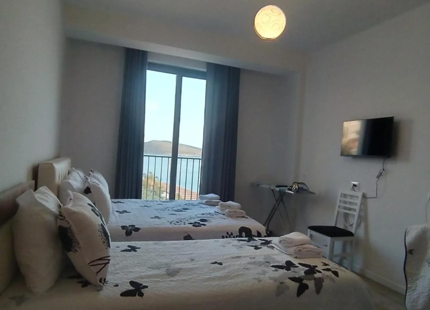 Xhulial 'S Saranda Apartament Apartment Sarande