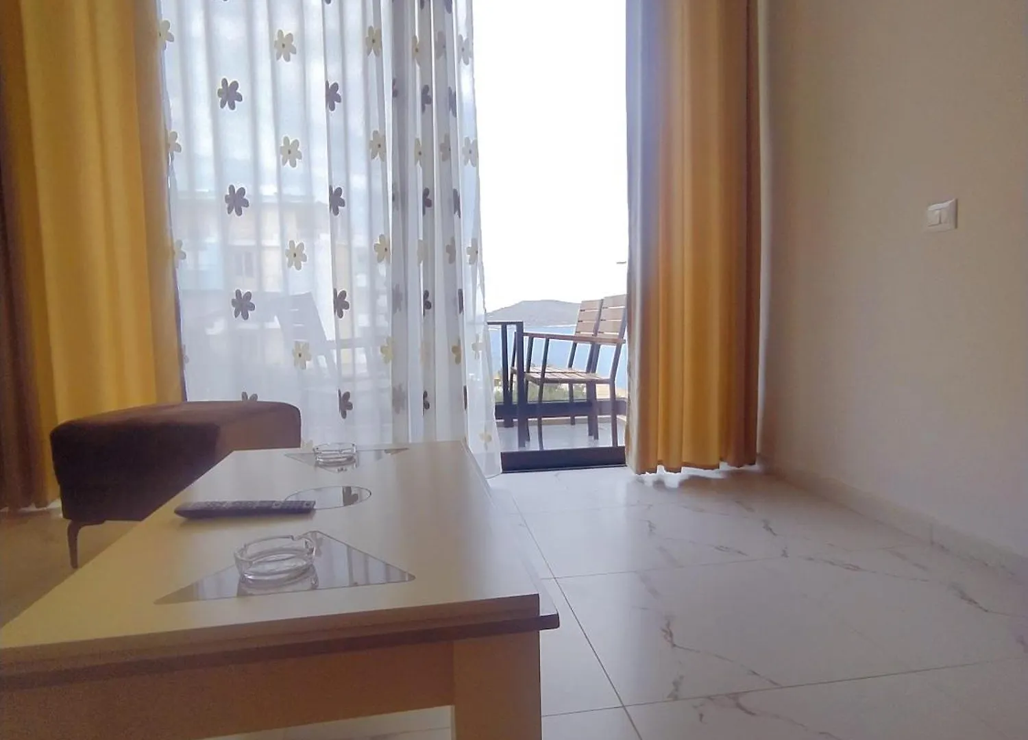 Xhulial 'S Saranda Apartament Albania