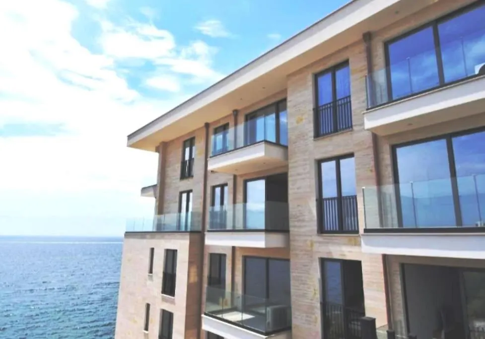 Xhulial 'S Saranda Apartament Albania